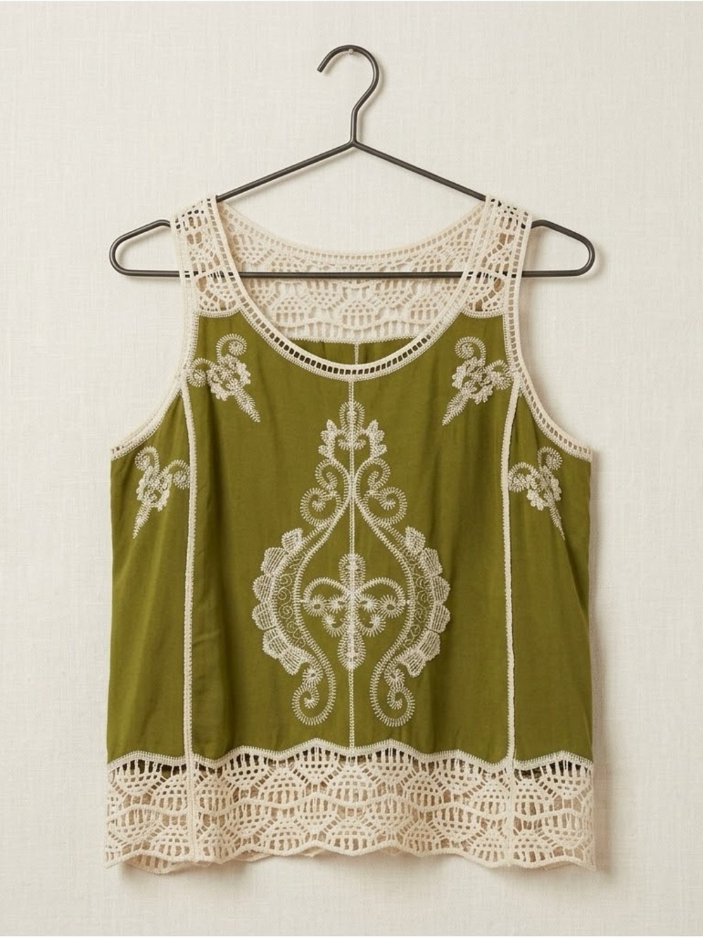 Ultra Pink Olive Green Crochet-Trim Tank Top Size Medium